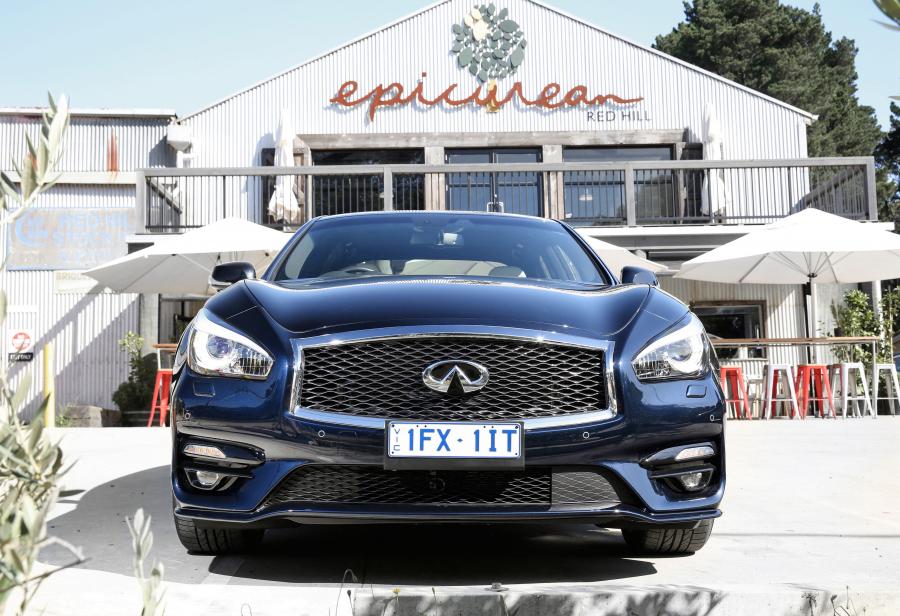  Infiniti Q70 S 2016 года  (AU) (фото 19 из 30)